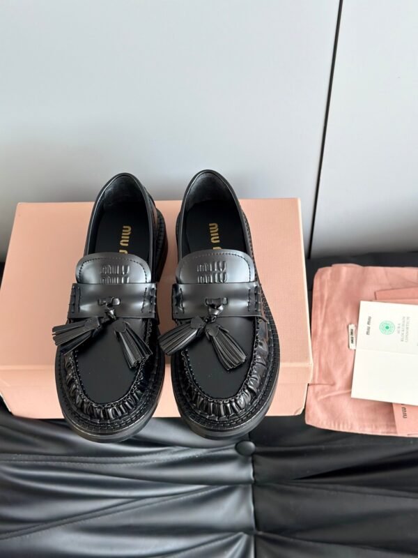 miumiu 2025 new tassel retro thick-soled loafers high-end version