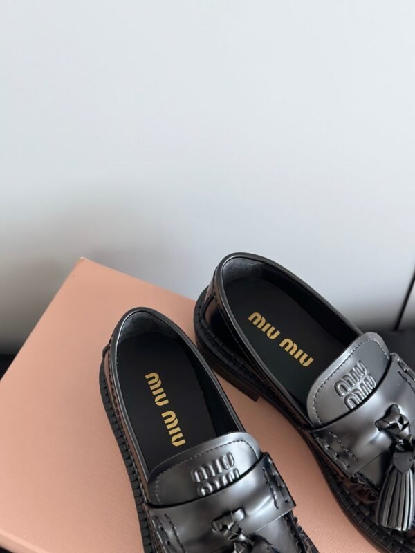 miumiu 2025 new tassel retro thick-soled loafers high-end version