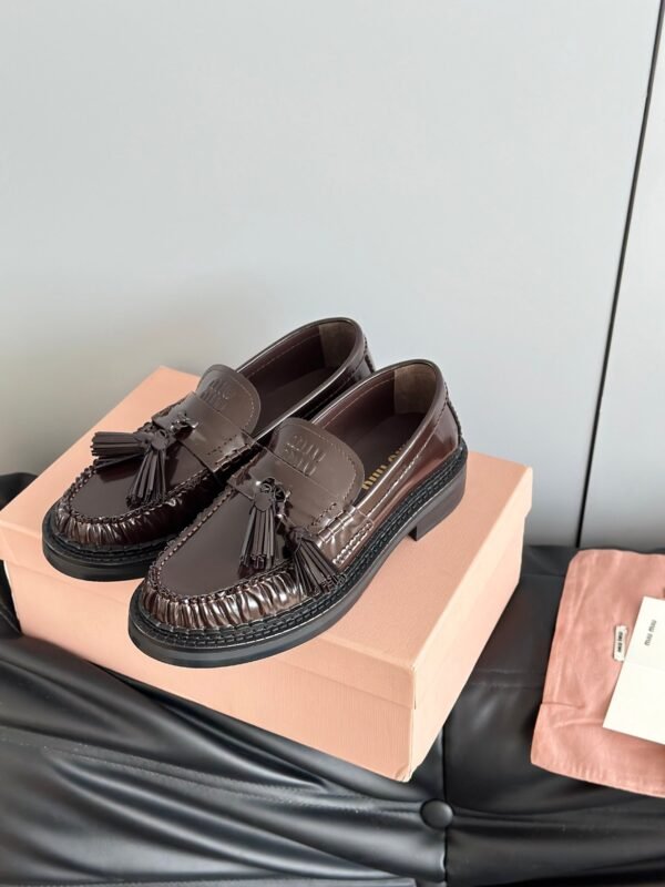 miumiu 2025 new tassel retro thick-soled loafers high-end version