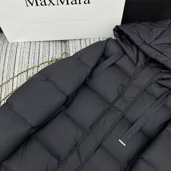 MaxMara new hooded long down jacket 90% white goose down filling high-end quality