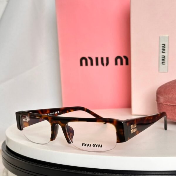MIUMIU sunglasses premium version SIZE: 53 mouth 17-135