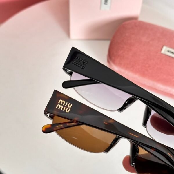 MIUMIU sunglasses premium version SIZE: 53 mouth 17-135