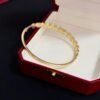 Cartier diamond bracelet high-end version V gold material