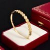Cartier diamond bracelet high-end version V gold material
