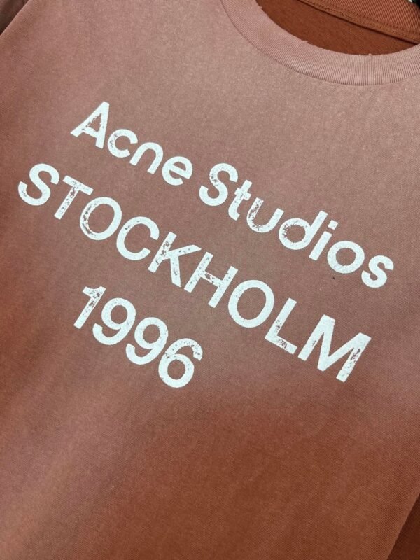 Acne Studios Exquisite heavy washed and distressed printed long-sleeved bottoming shirt