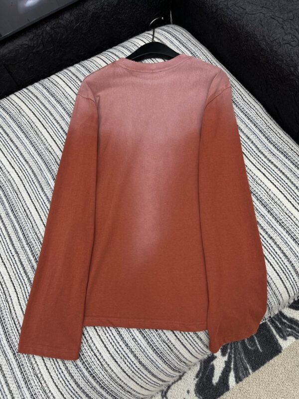 Acne Studios Exquisite heavy washed and distressed printed long-sleeved bottoming shirt