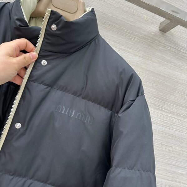 miumiu 2025 winter new down jacket two-color wearable 90% white goose down feather filling