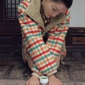 2025 Autumn and Winter Catwalk Style Colorful Plaid Lambswool Collar Jacket Premium Edition