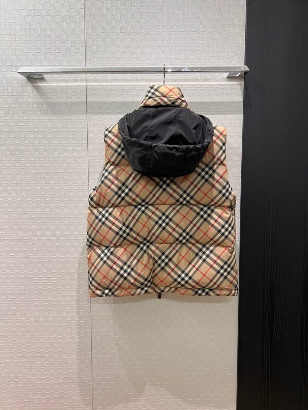 Burberry hooded stand collar plaid down vest jacket 90 down premium version high quality clothing