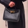 Bottega Veneta Woven shopping bags 26x21cm