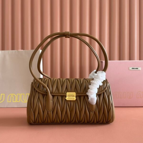 miumiu New autumn and winter baguette bag high-end version 1:1 handbag size: 28x11x15cm