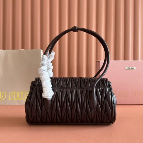 miumiu New autumn and winter baguette bag high-end version 1:1 handbag size: 28x11x15cm