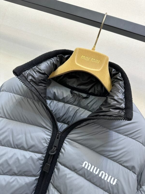 miumiu 2025 autumn and winter new logo embroidered lightweight down jacket with 90% white goose down filling