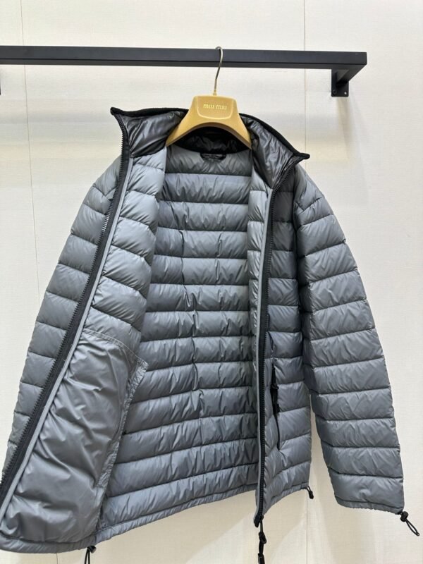 miumiu 2025 autumn and winter new logo embroidered lightweight down jacket with 90% white goose down filling