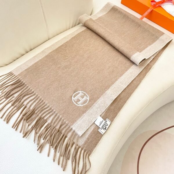 Hermès autumn and winter new cashmere scarf advanced version size 32x200cm