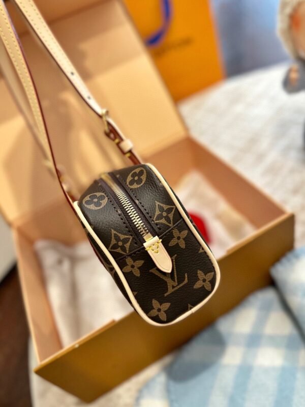 Louis Vuitton’s new hangon bowling bag Size: 25x12cm