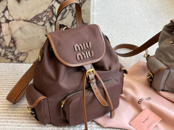 miumiu new backpack 30x28cm