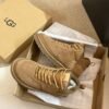 UGG solid color classic autumn/winter boots with wool lining