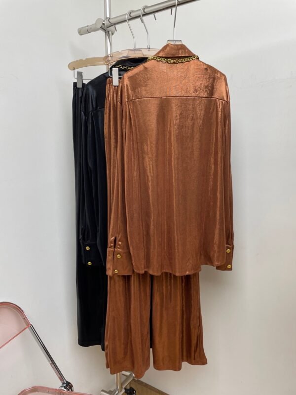 Schiaparelli’s new fashion casual two-piece suit, thin fabric, breathable and comfortable