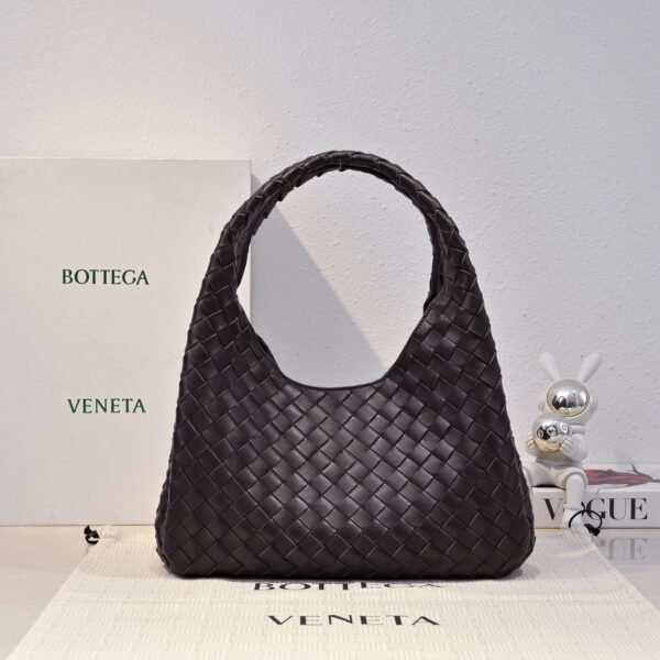 BOTTEGA VENETA 2025 New Campana Shoulder Bag, 1:1 Quality, Dimensions: 33*20*16.5cm