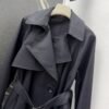 Loewe’s new autumn and winter lapel bud trench coat mid-length design