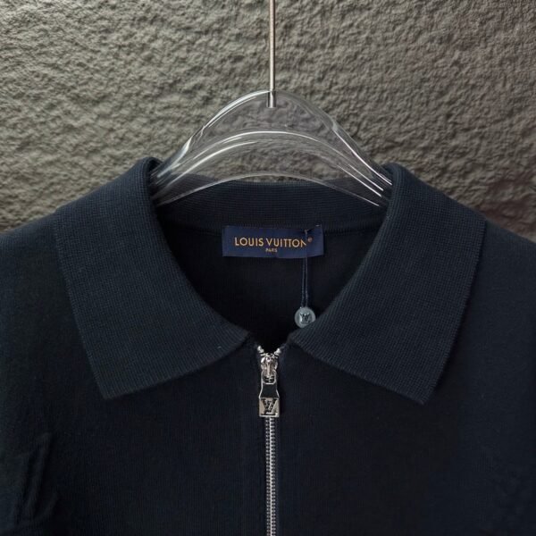 Louis Vuitton 2025 new embossed three-dimensional embossed full-print logo couple’s lapel knitted zipper jacket high quality