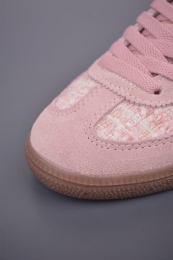 Adidas classic retro casual sneakers