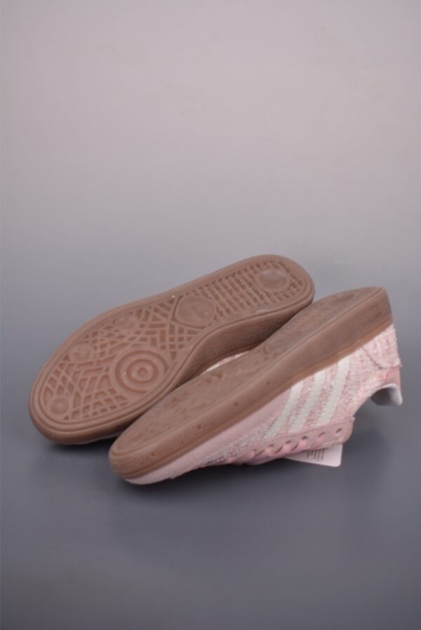 Adidas classic retro casual sneakers