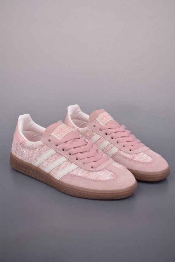 Adidas classic retro casual sneakers