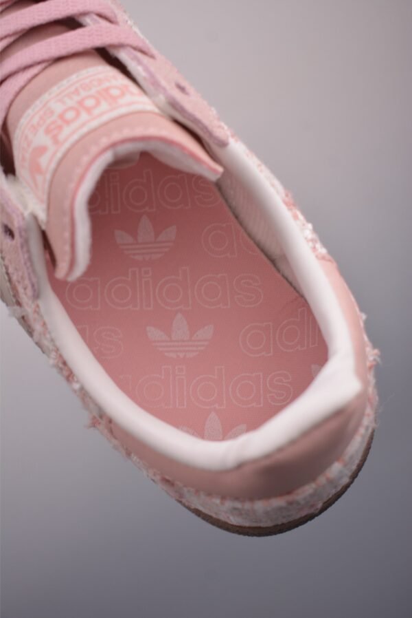 Adidas classic retro casual sneakers