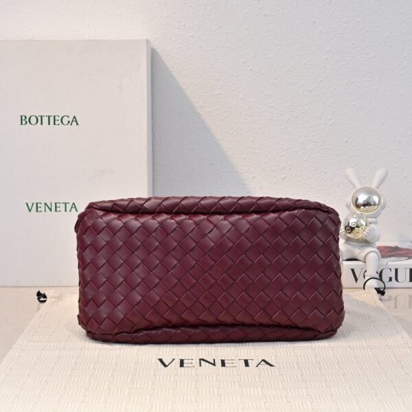 BOTTEGA VENETA 2025 New Campana Shoulder Bag, 1:1 Quality, Dimensions: 33*20*16.5cm