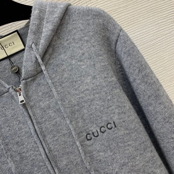 GUCCI Fall/Winter New Cardigan Coat, 100% Wool Yarn Fabric, Soft and Comfortable