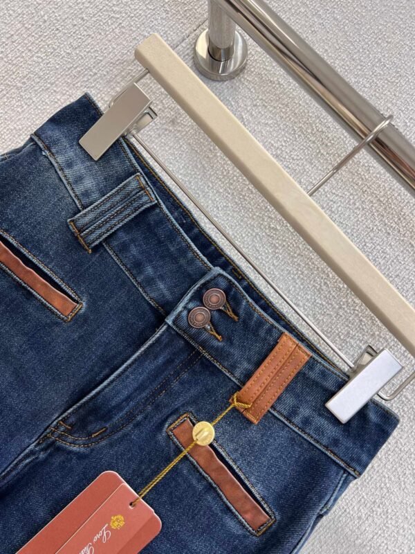 Loro Piana Fall/Winter New Arrival: Two-Button Double-Pocket Stretch Flared Jeans – Premium Quality