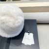 moncler Women’s faux fur mink hat, thickened and warm, perfect for autumn and winter.