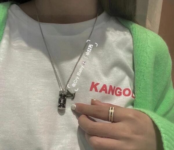 lv letter perfume bottle necklace