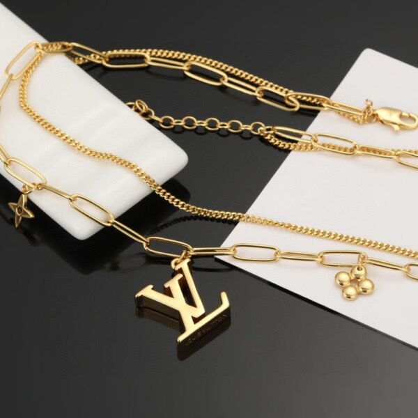LV Louis Vuitton necklace