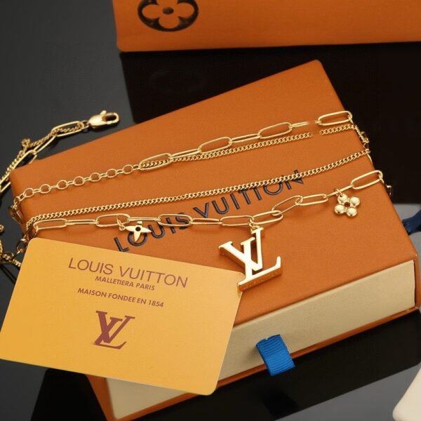 LV Louis Vuitton necklace