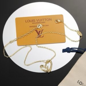 img_4034f5a7_20250507_i1746630298307_3235_0_1.jpg.jpg Louis Vuitton Alphabet Pearl Necklace