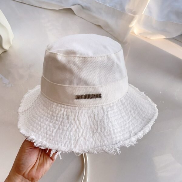 jacquemus raw edge drawstring bucket hat