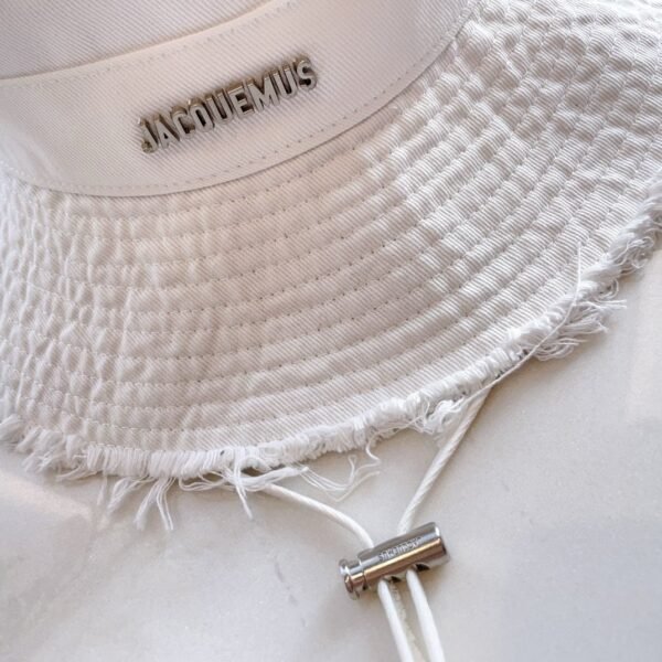 jacquemus raw edge drawstring bucket hat
