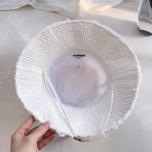 jacquemus raw edge drawstring bucket hat