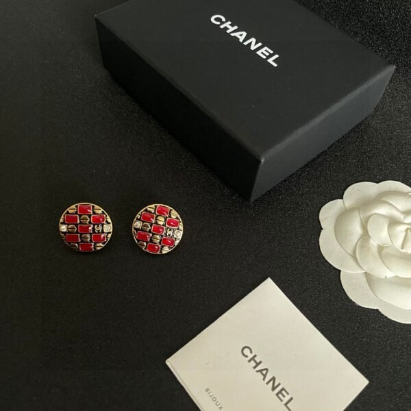 Chanel round double C stud earrings
