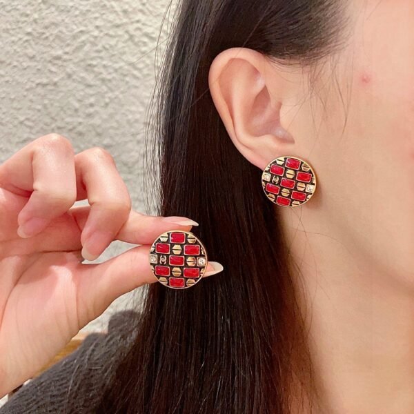 Chanel round double C stud earrings