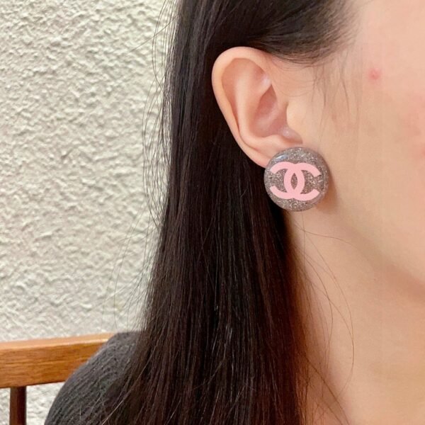 Chanel round double C stud earrings