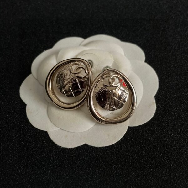 Chanel double C stud earrings