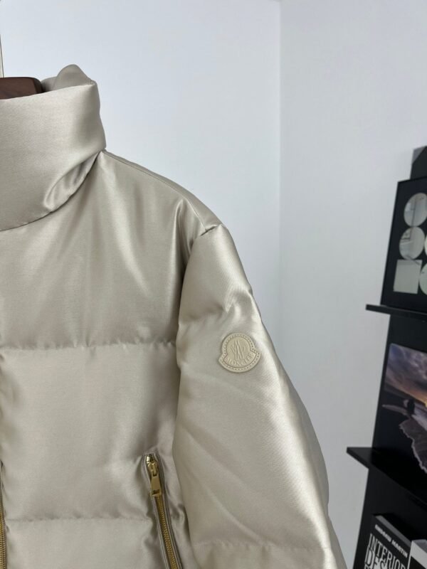 ???????????????????????????? New BONNELLES satin fabric women’s short down jacket Color: Champagne gold