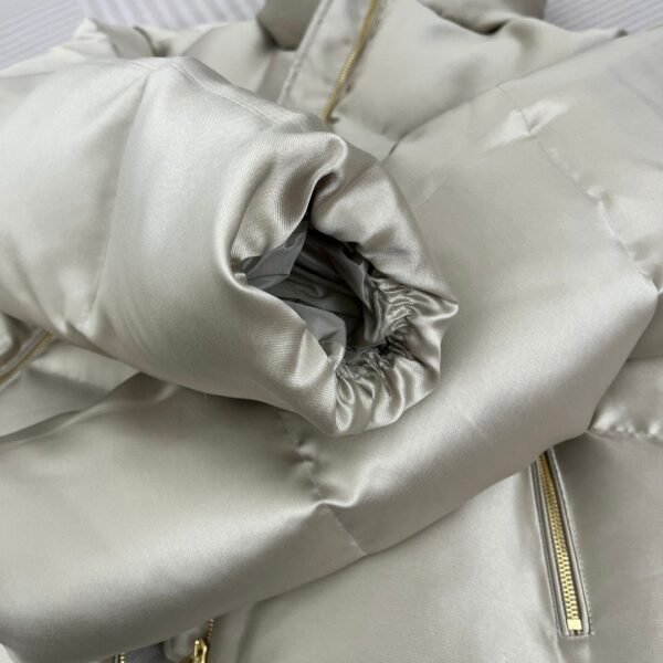 ???????????????????????????? New BONNELLES satin fabric women’s short down jacket Color: Champagne gold