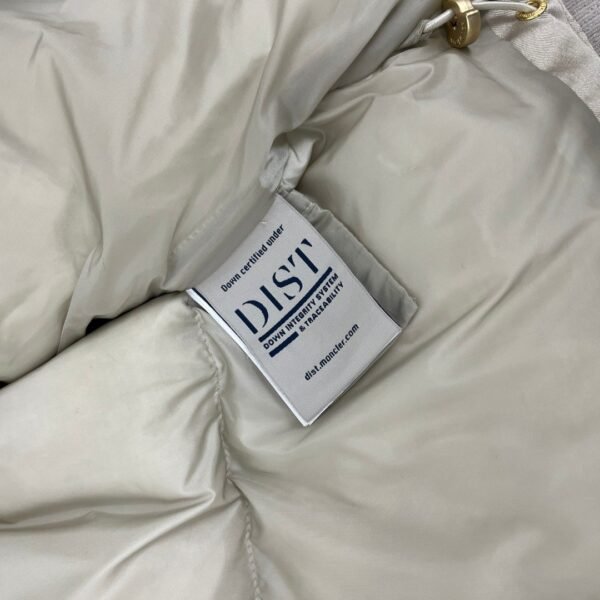 ???????????????????????????? New BONNELLES satin fabric women’s short down jacket Color: Champagne gold