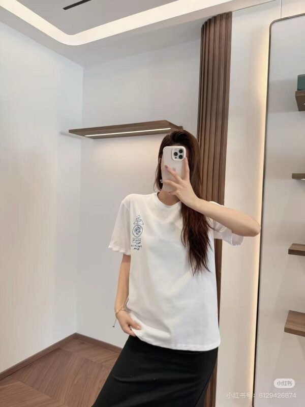 DIOR unisex couple T-shirts are made of 300g high-density cotton