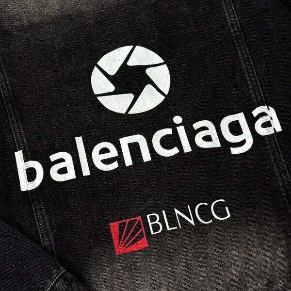 Balenciaga 2025 high-end denim jackets are made of 480g high-quality fabric